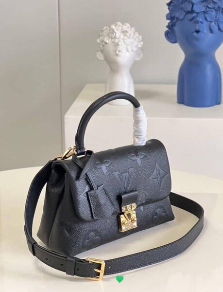 Louis Vuitton en cuir