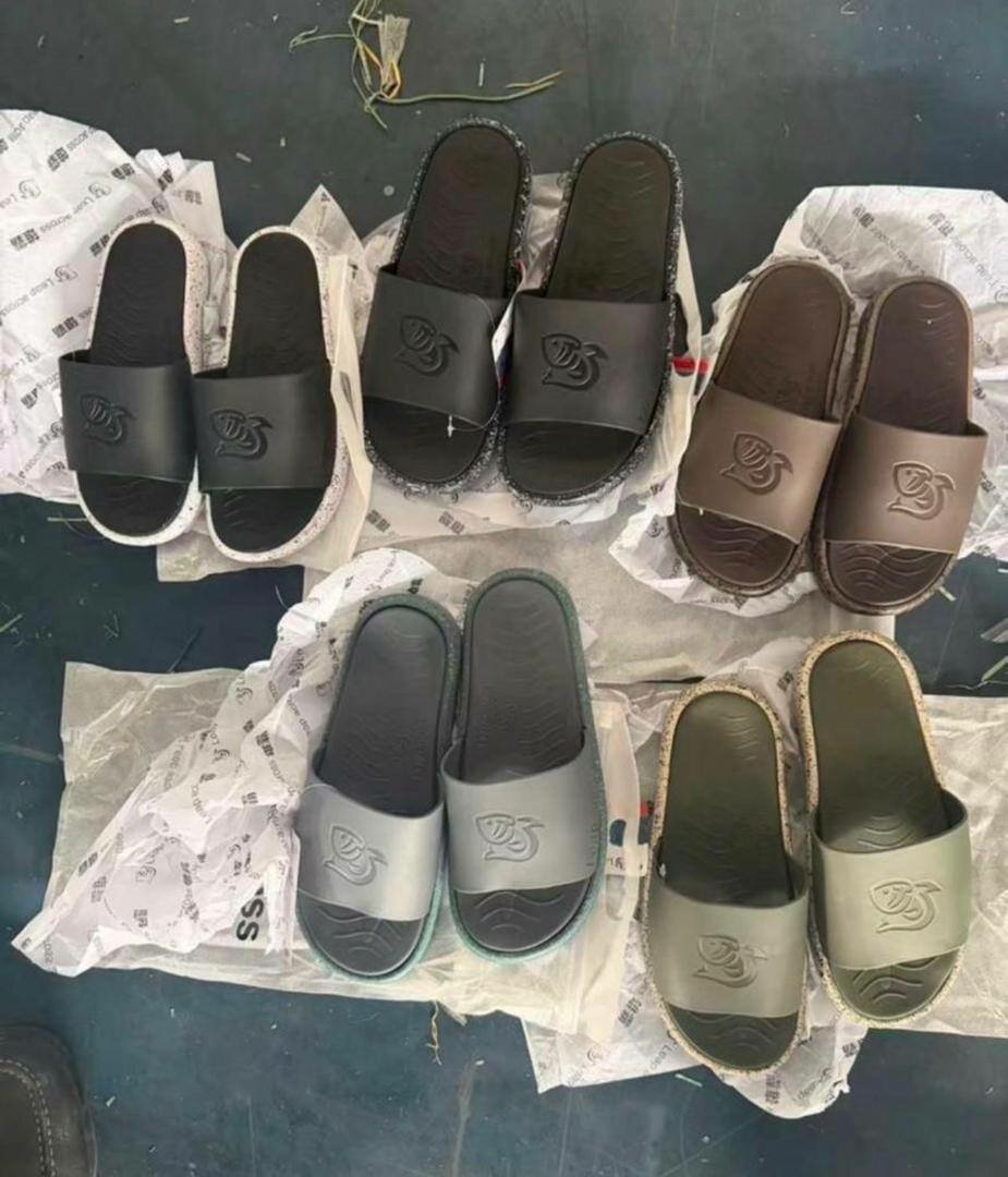 Sandales homme en caoutchouc