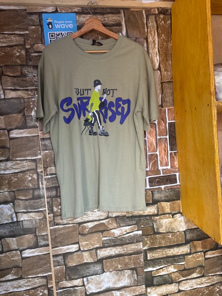 T-shirts graphiques tendance