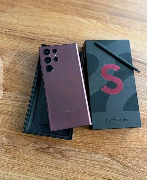 Samsung Galaxy S22 Ultra Smartphone