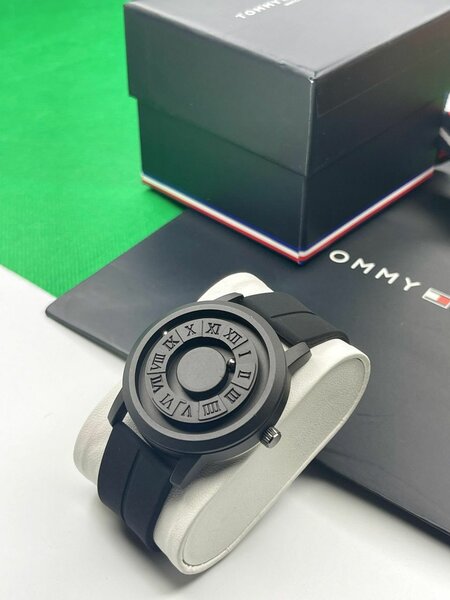 Montre fommy bracelet noir