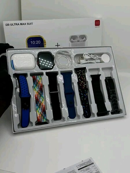 Montre Connectée Ultra Max avec Écouteurs