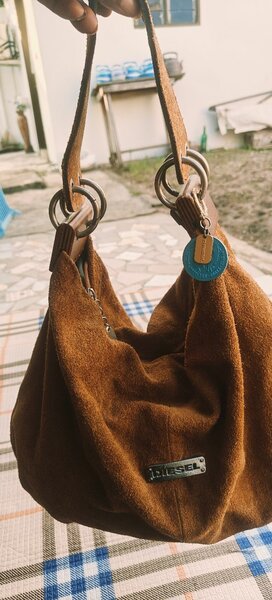 Sac à main en daim tendance