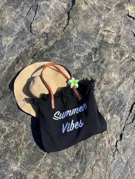 Summer vibe knitted tote bag