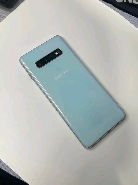 Samsung Galaxy S10+ 128 Go