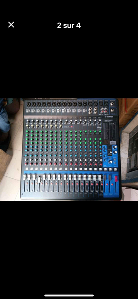 Table de Mixage Audio Professionnelle