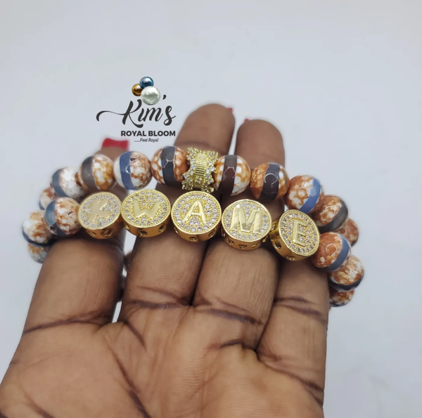 Bracelet with beaded gemstones