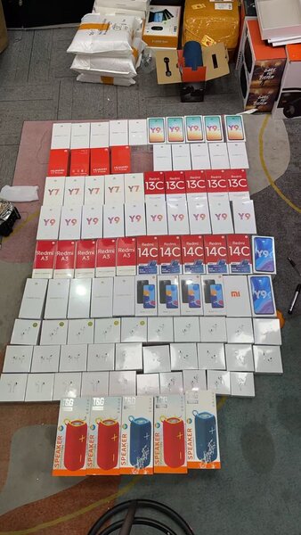 iPhone ,Huawei,xiaomi phone