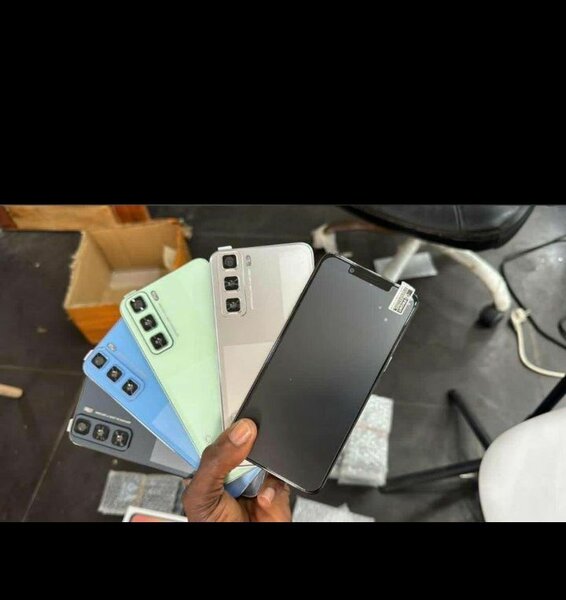 Téléphone portable Samsung Galaxy S23