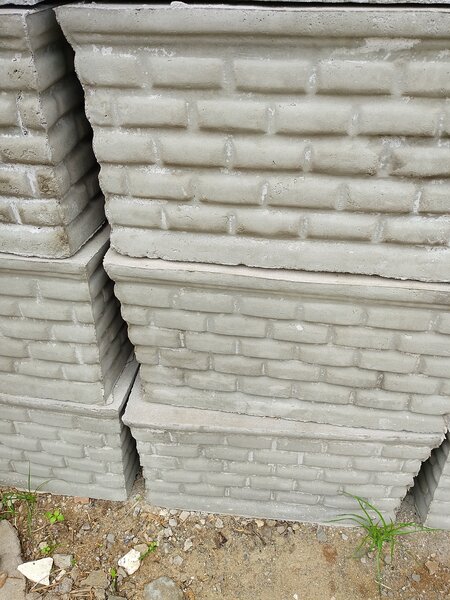 Jardinières en béton rectangulaires