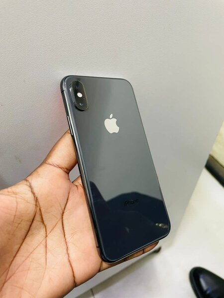 iPhone X