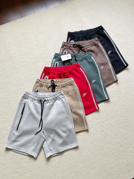 Shorts Nike colorés