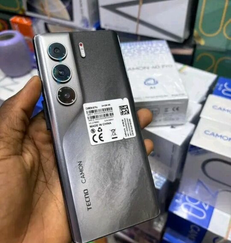 Tecno Camon 40 Smartphone