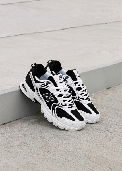 Sneakers Noirs et Blancs