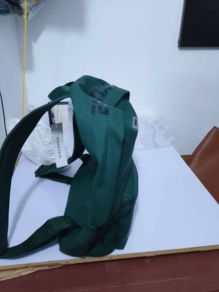 Sac à dos vert Essentials