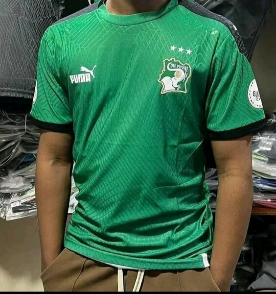 Maillot de football vert Puma