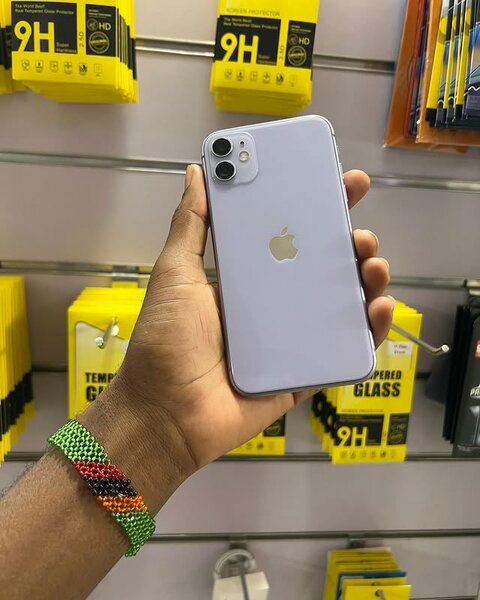 BRAND NEW IPHONE 🍏 pro 