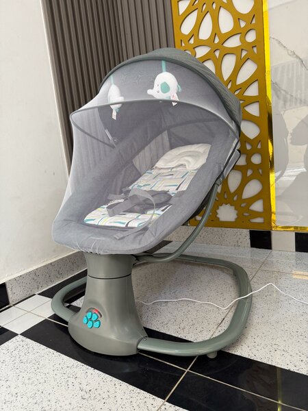 Chaise berçante électrique bébé