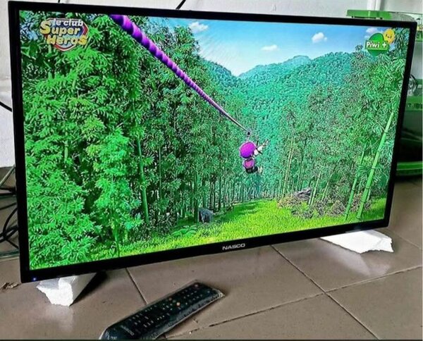 Télévision LED NASCO 32 pouces