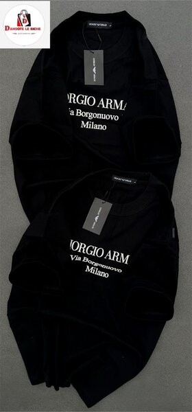 T-shirt noire Armani unisexe