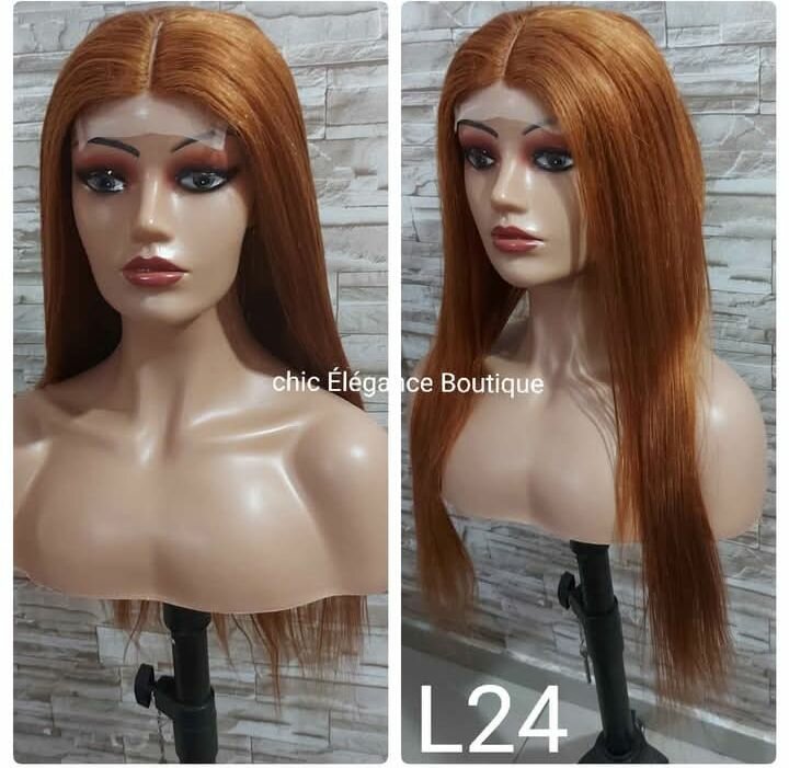 Perruque synthétique rouge droite