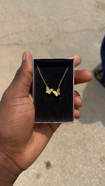 Collier pendentif chic doré