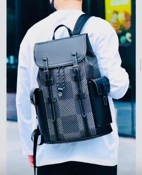 Sac à dos élégant en cuir