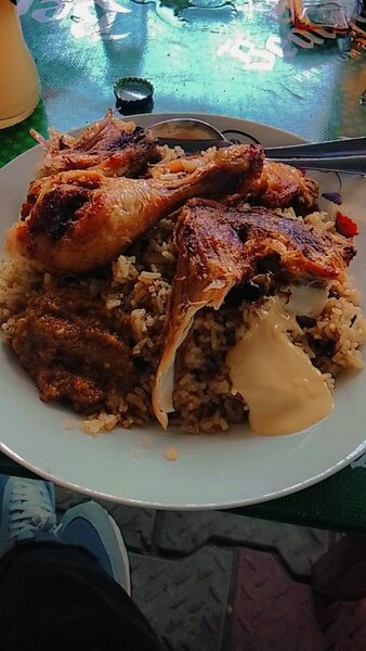 Poisson Grillé & Poulet Épicé