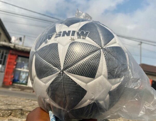 Ballon de football Miniso