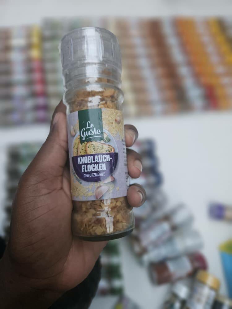 Assortiment de Sels et Épices