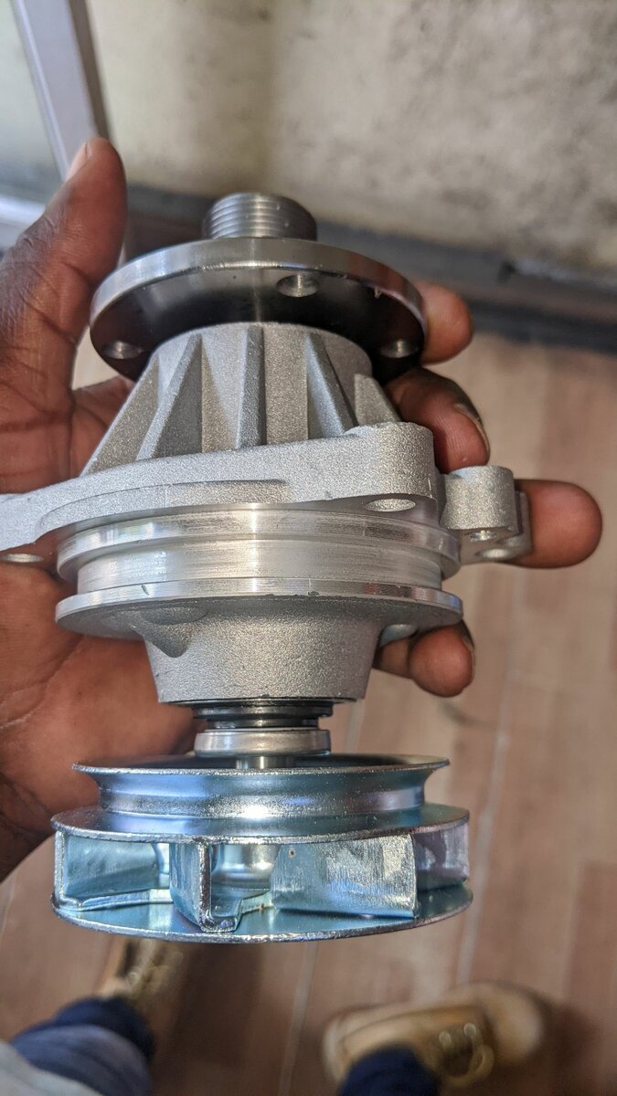 Water Pump For BMW X5 M54 ,X3 M54  & BMW 320i E46 M54