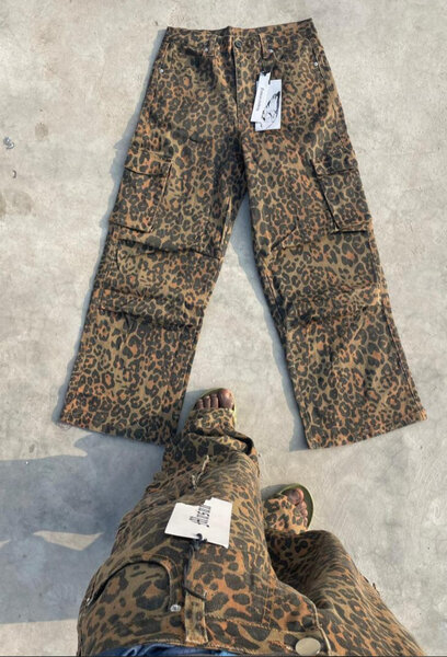 Pantalon cargo léopard homme