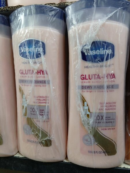 Lotion Éclat Vaseline Gluta-Hya