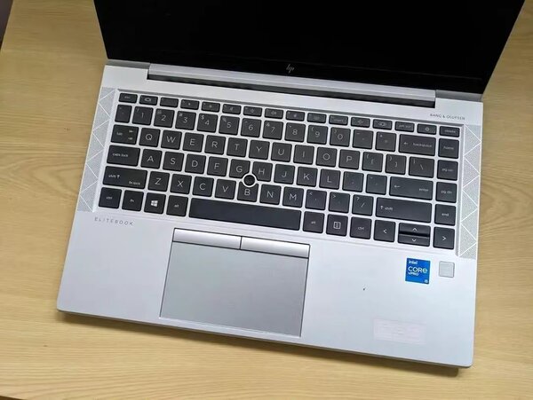 HP ÉlitBook 840 G8