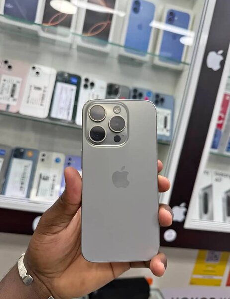 IPhone 15 Pro, 256 giga