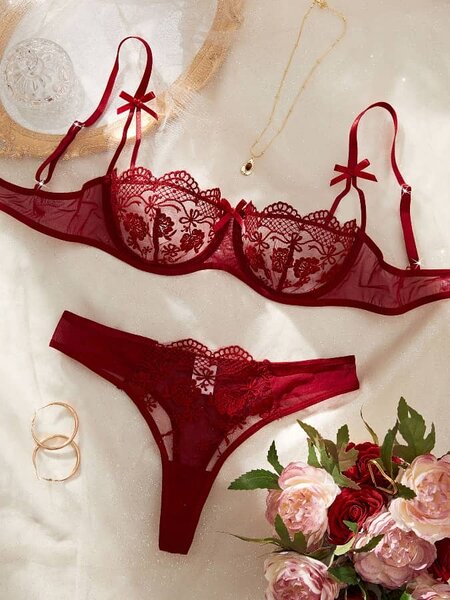 Ensemble lingerie dentelle rouge