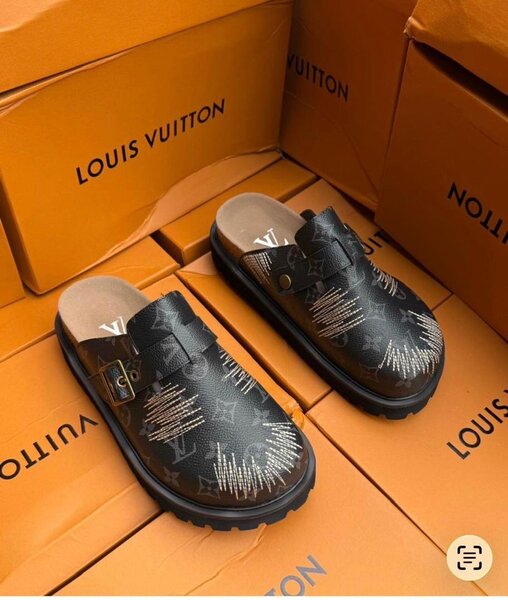 Sabots en cuir élégants