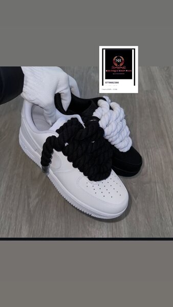 Basket Nike air force authentique avec sa boîte