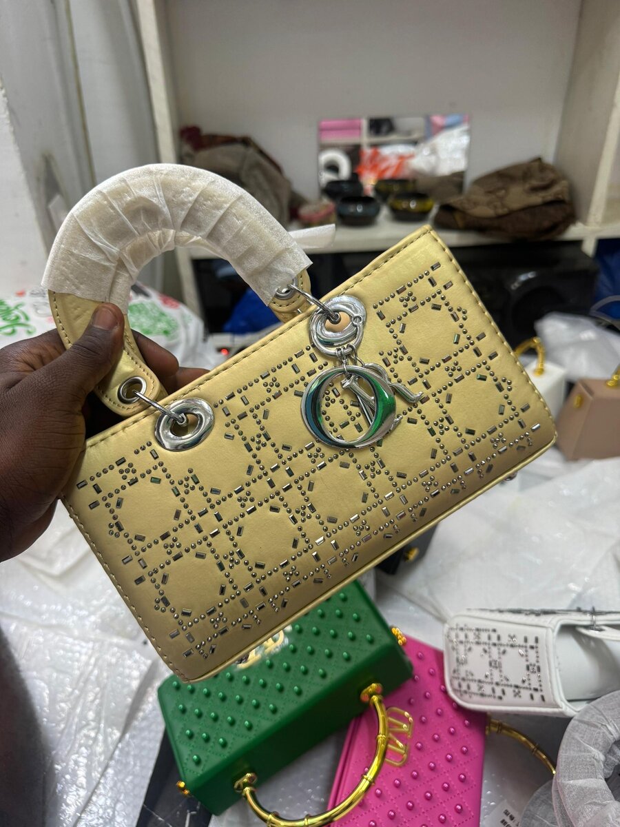 Sac luxueux à motifs