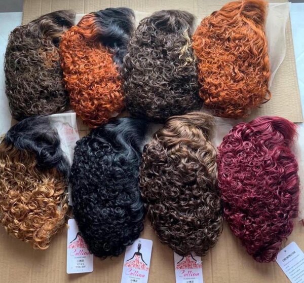 Perruques Bouclées Colorées