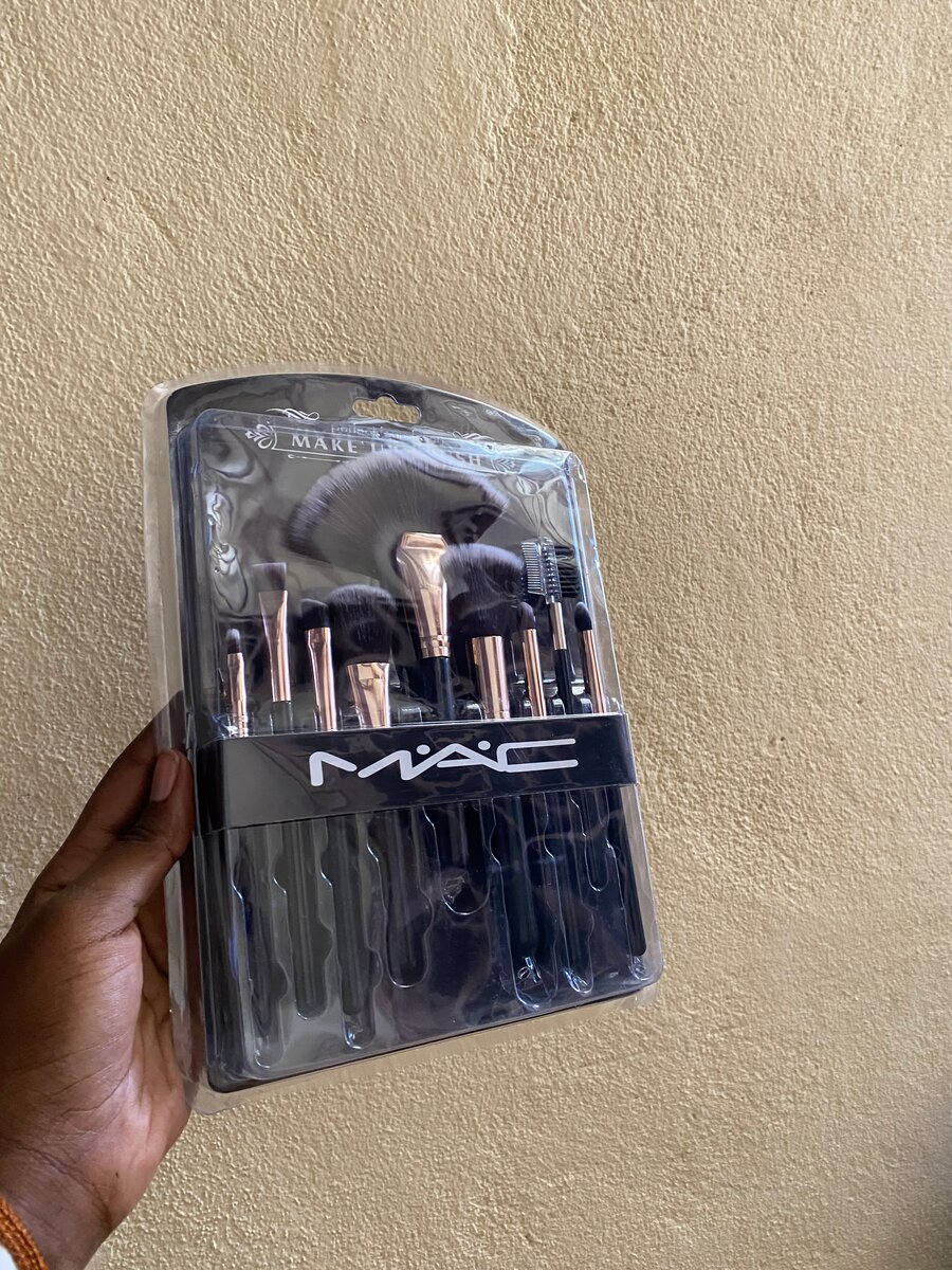 Set de pinceaux maquillage professionnel MAC