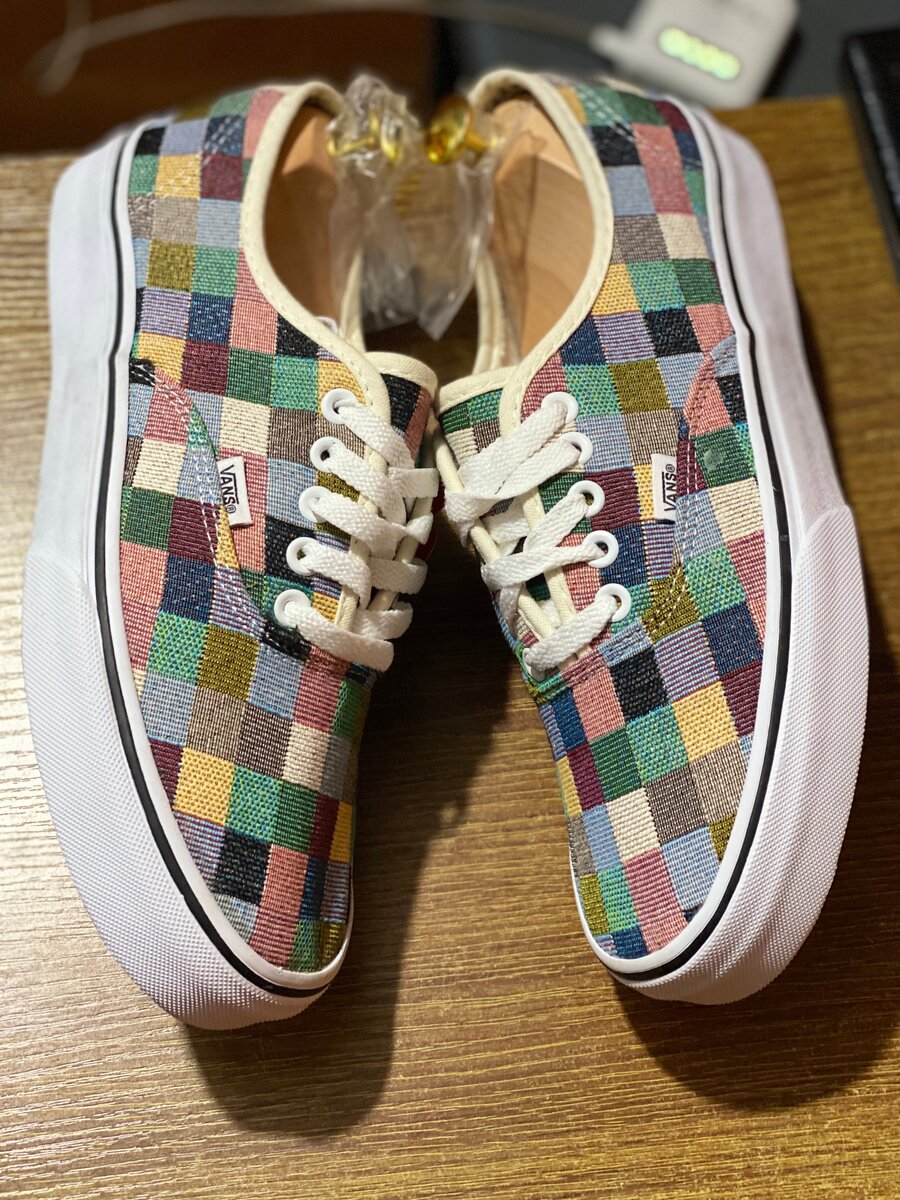 Chaussures à carreaux multicolores