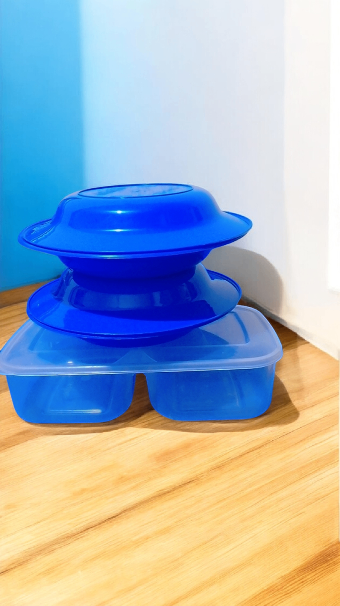 Récipients alimentaires empilables bleus