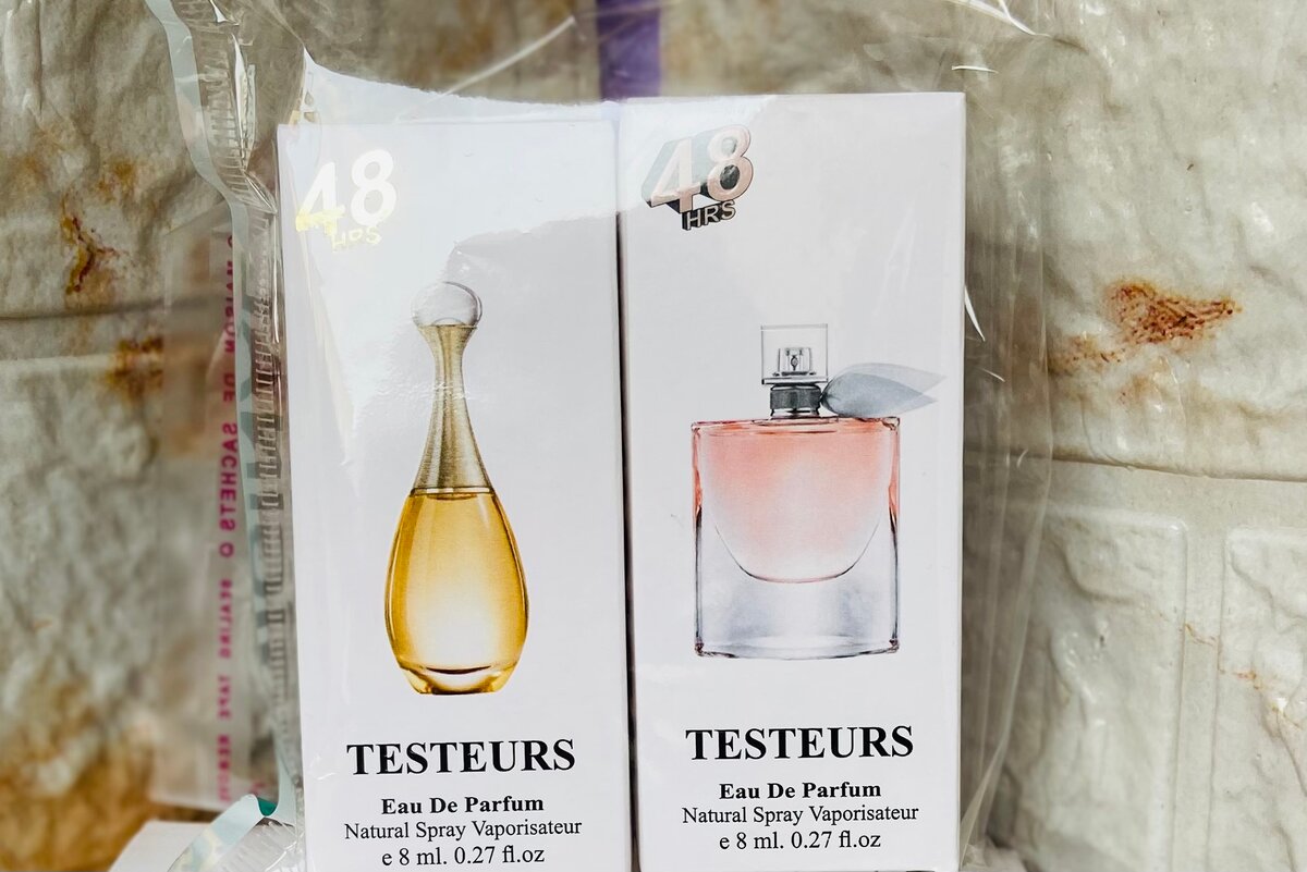 Mini parfums  Lots disponible