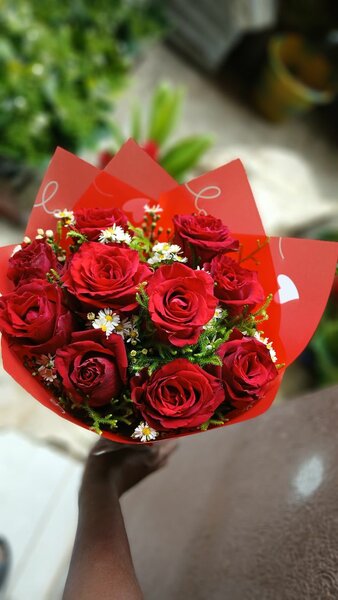 Bouquet de Roses Éclatantes