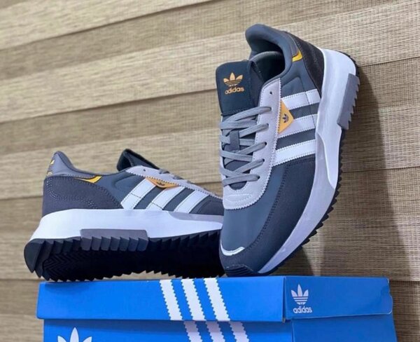 Adidas Sneakers Gris Style