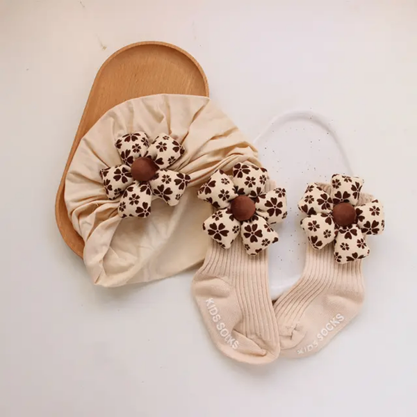 Ensemble Bonnet et Chaussettes Bébé Fleur