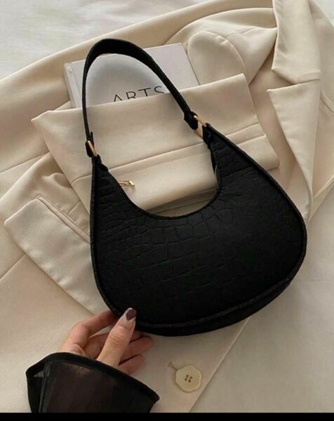 Sac demi-lune en simili cuir