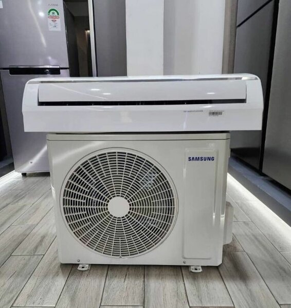 Climatiseur Samsung blanc