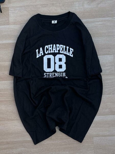 T-shirt noir La Chapelle